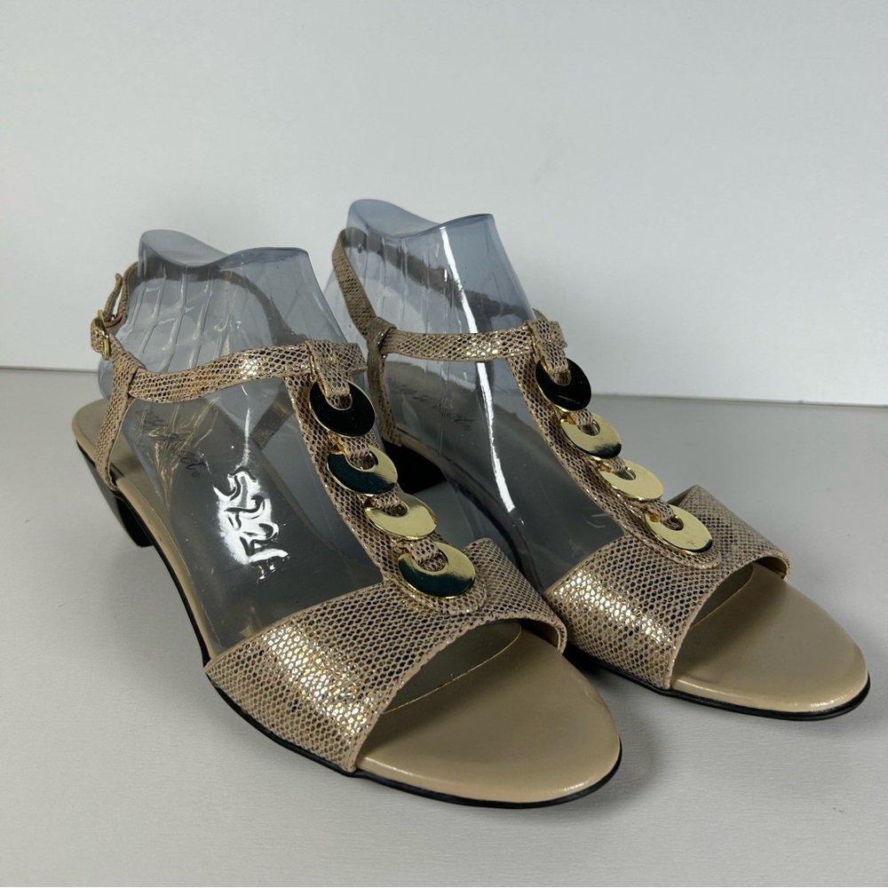 Easy Street Women's Size 10 W Bolt Slingback Sandals Metallic Cream Gold Studs ￼